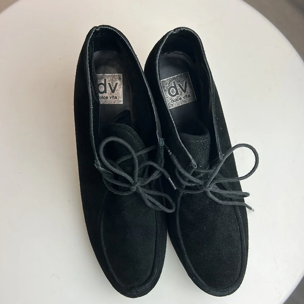 Dolce Vita Women’s Suede Booties Size 10
